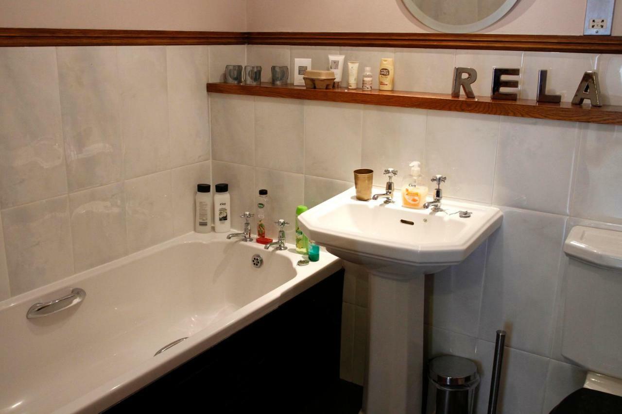 The Old Stillhouse - Free Parking Apartment *